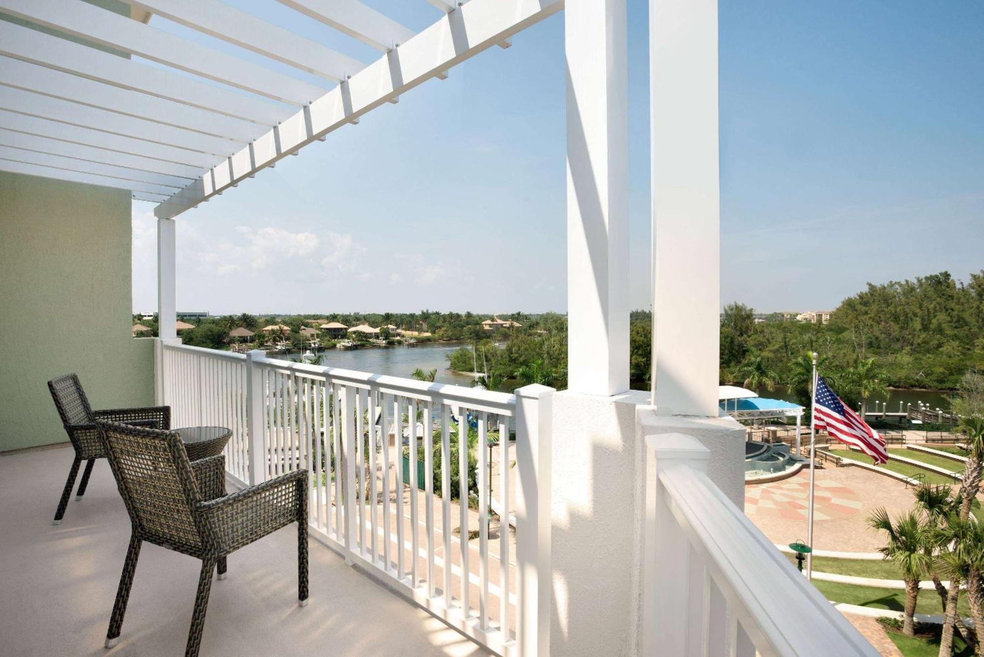 Wyndham Grand Jupiter At Harbourside Place Exterior photo